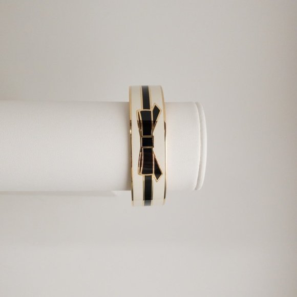 Kate Spade Enamel All Wrapped Up Bangle Cuff Bracelet Black White Enamel - Picture 1 of 9